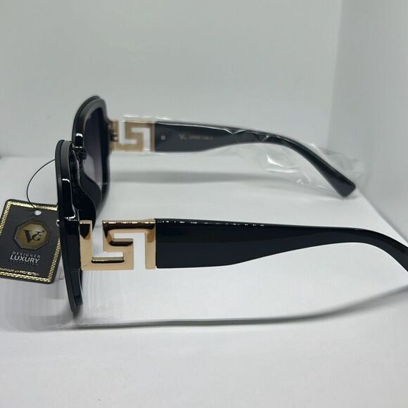 VG Women’s Sunglasses - Picture 2 of 3
